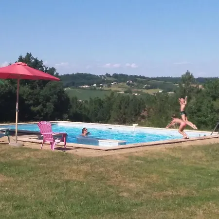 Domaine De Souladies Hébergement de vacances Genebrieres