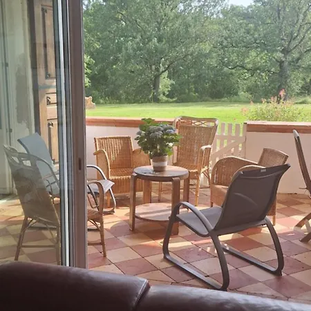 Hébergement de vacances Domaine De Souladies Genebrieres